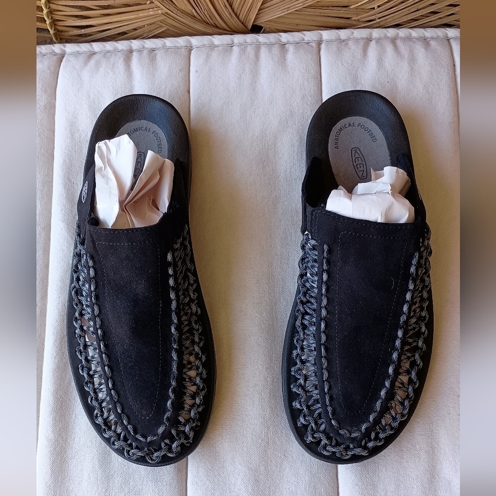 Keen Black Slip-On Shoes with Braided Accents_11.5